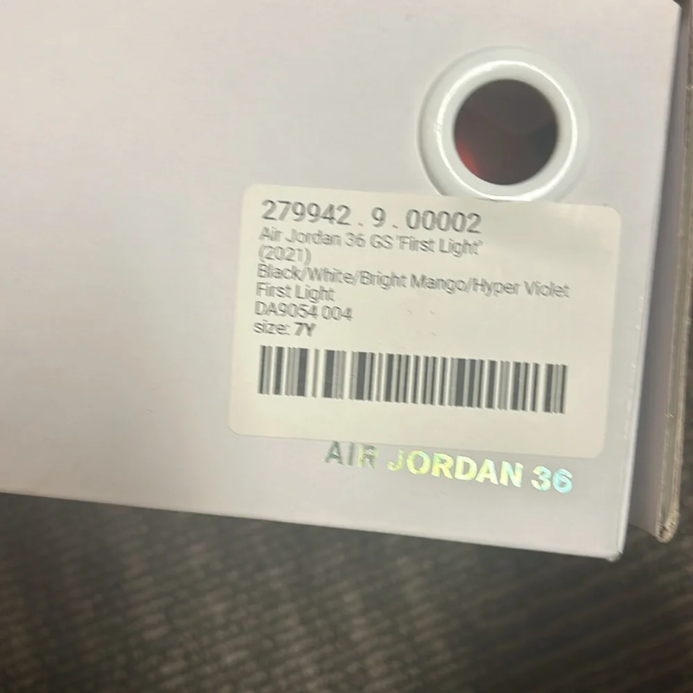 Jordan 36 - Picture 3 of 4